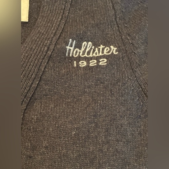 Hollister Gray Knit Cardigan, size M - Picture 5 of 5